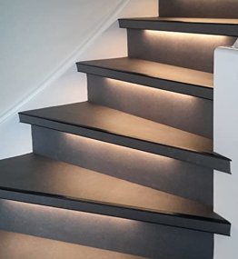LED Treppenstufenbeleuchtung Philips Hue erweiterbar, mit Bewegungsmelder, Led Streifen 50 cm, Warmweiß 2700K, Komplettes Set für 10-16 Stufen (13 stufen) - 1